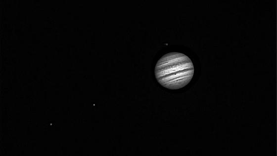 Jupiter . Ganymede,Europe, Io et son ombre. Jupiter . Ganymede,Europe, Io et son ombre.