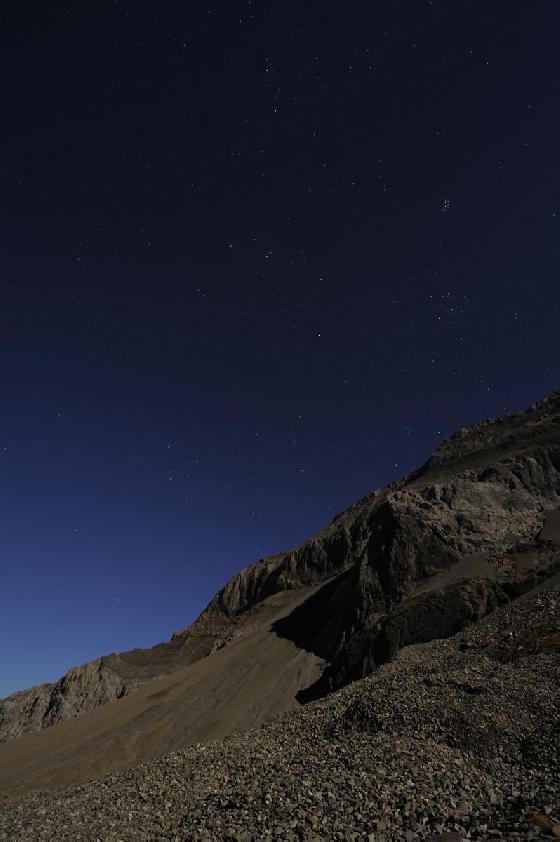 Paysage minéral sous claire de lune Paysage minéral sous claire de lune