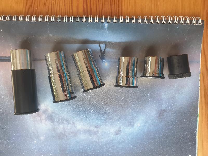 Lot d'accessoires Clavé rare , très bon état,