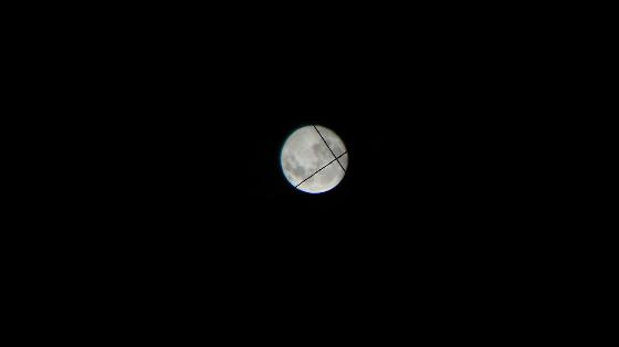 Lune au chercheur