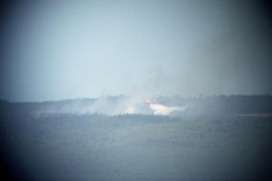 Canadair largage.jpg Canadair largage.jpg