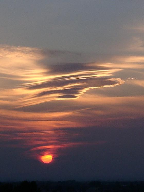 NUAGES SOLEIL.jpg NUAGES SOLEIL.jpg