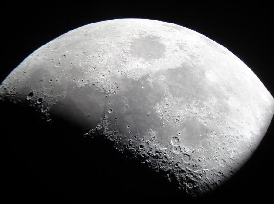 lunecyber pleine.jpg lunecyber pleine.jpg