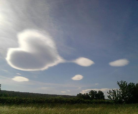 coeur nuage.jpg coeur nuage.jpg