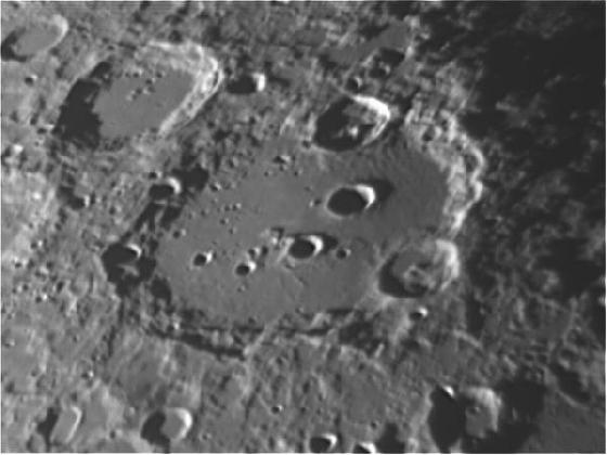 CLAVIUS 04 07 5h56 30ms 10 pc LV 15 FR_00004 75PC.jpg CLAVIUS 04 07 5h56 30ms 10 pc LV 15 FR_00004 75PC.jpg