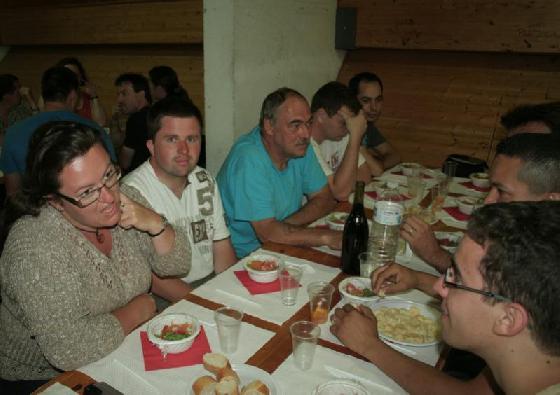 notre table.jpg notre table.jpg