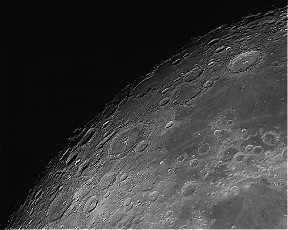 LUNE 260810 SER1_0 Contrast 85%.jpg LUNE 260810 SER1_0 Contrast 85%.jpg