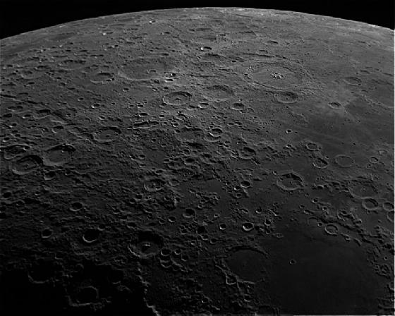 Lune 8 02 11_00020 100 stackées.jpg Lune 8 02 11_00020 100 stackées.jpg