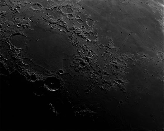 Lune 8 02 11_00024 100 stackées.jpg Lune 8 02 11_00024 100 stackées.jpg