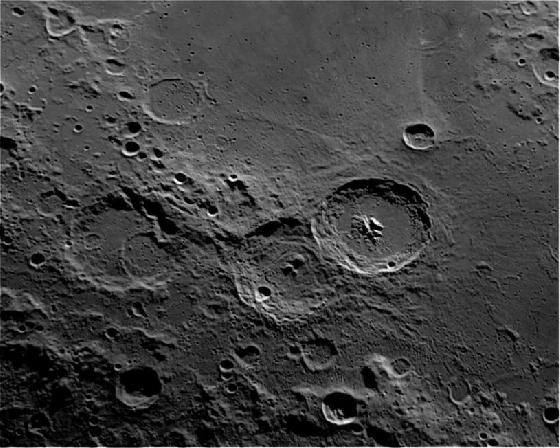 Lune 9 02 11_00018 60 stacké réduite.jpg Lune 9 02 11_00018 60 stacké réduite.jpg