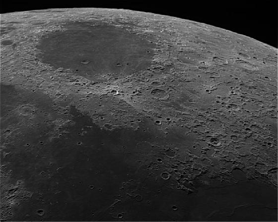 Lune 9 02 11_00004185 stackées.jpg Lune 9 02 11_00004185 stackées.jpg