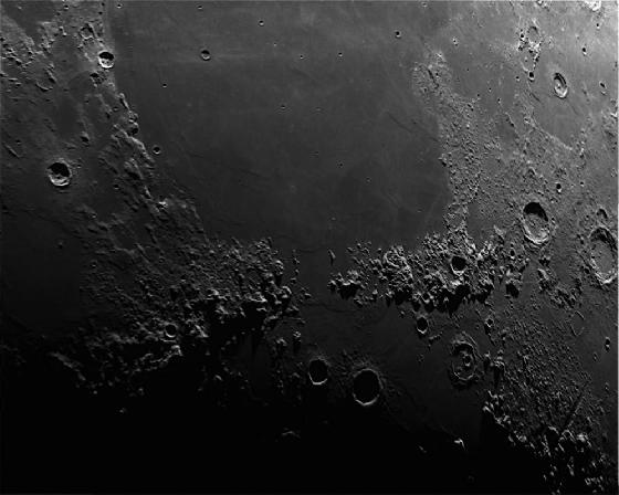 LUNE 10 02 11_00010.jpg LUNE 10 02 11_00010.jpg