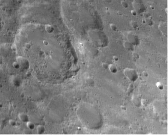 Lune 12 02 11_00005.jpg Lune 12 02 11_00005.jpg