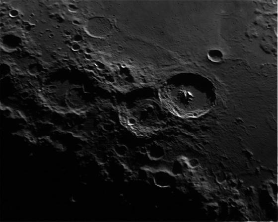 lune 100311_00009.jpg lune 100311_00009.jpg