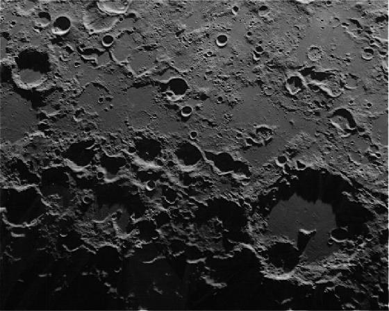 lune 10 04 11 260 B3 PL1M FR_00018.jpg lune 10 04 11 260 B3 PL1M FR_00018.jpg