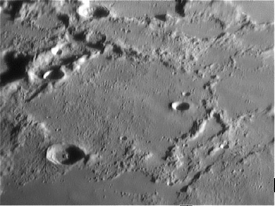 Lune 1105115 249.jpg Lune 1105115 249.jpg