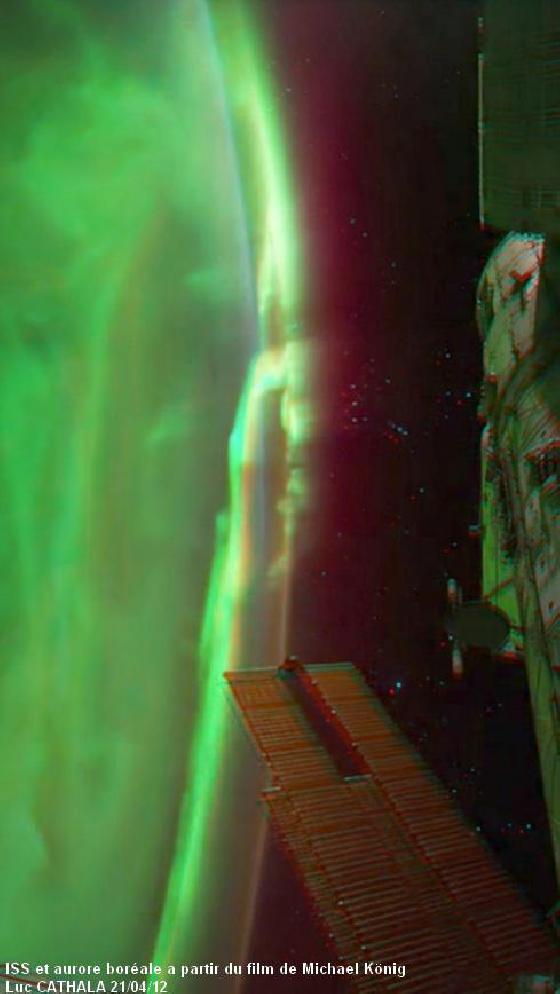 Une image 3D faite avec le film fait par Michael König à partir de l'ISS Anaglyphe Une image 3D faite avec le film fait par Michael König à partir de l'ISS Anaglyphe