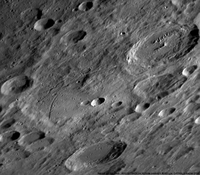 Lune Autour de Janssen à travers de fins cirrus 625mm barlow 4 IR685 70% Luc CATHALA Lune Autour de Janssen à travers de fins cirrus 625mm barlow 4 IR685 70% Luc CATHALA