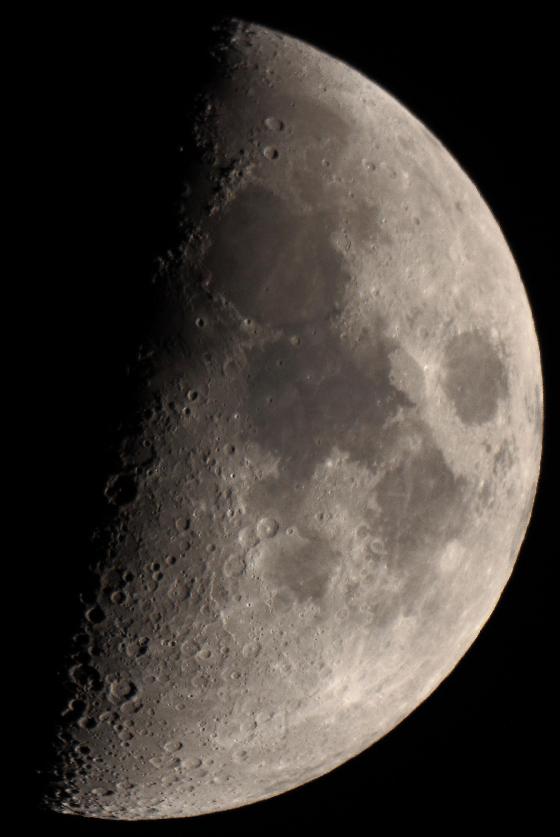 Lune le 28/12/2014 Lune le 28/12/2014