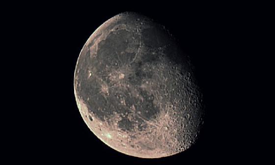 Petite Lune qui se lève au micro T200