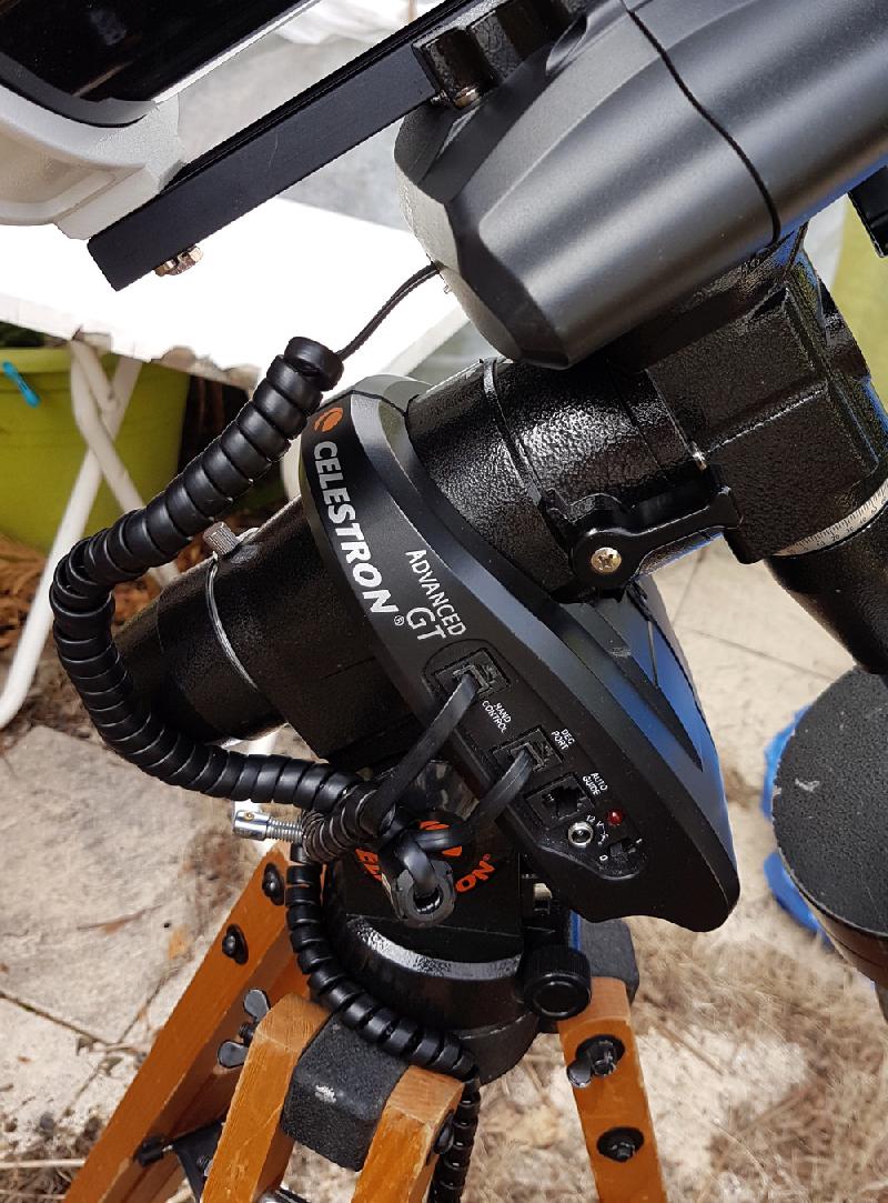 telescope skywatcher 200 mm monture CG5 goto