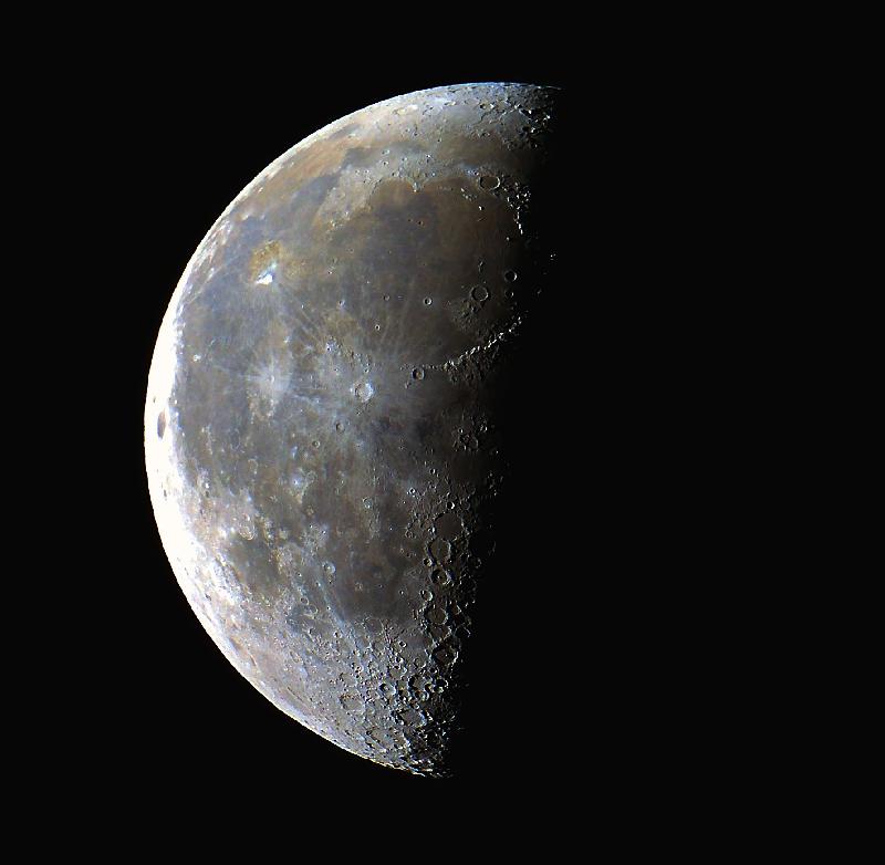 Lune au foyer (sw 150/750)