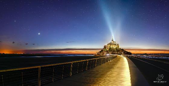 Le Mont Saint Michel, Vénus et Jupiter
