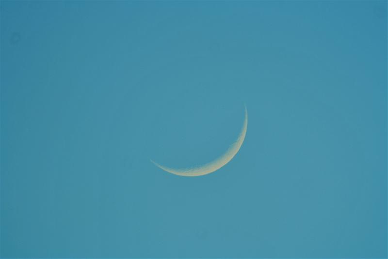 Croissant lunaire 02 déc 2016 Croissant lunaire 02 déc 2016