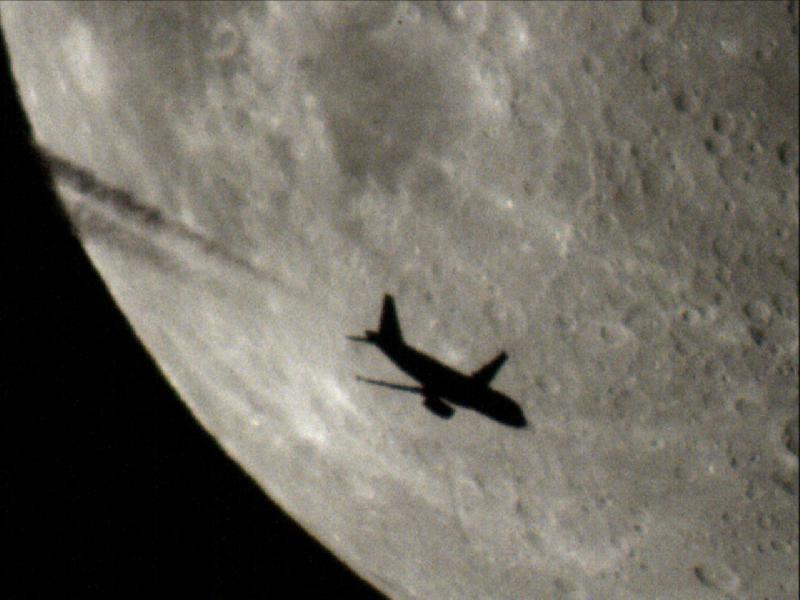 lune et avion lune et avion