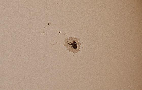 Tache solaire 16 AVRIL 2016 Tache solaire 16 AVRIL 2016