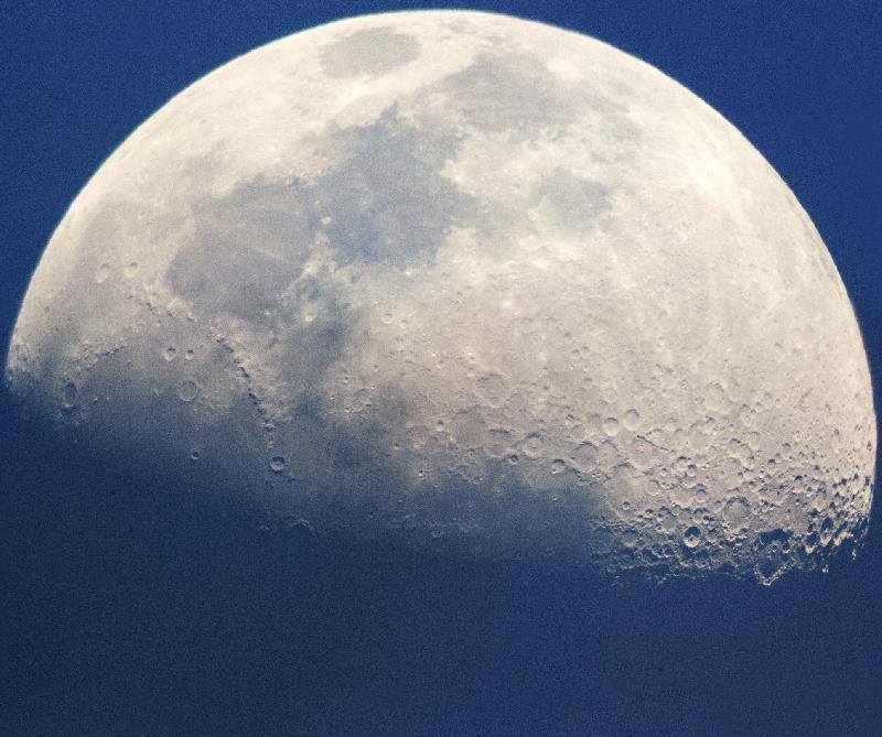 Lune1 jour