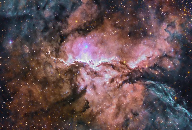 NGC 6188 Fighting Dragons dans l'Autel