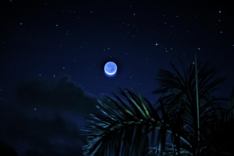 Lune cendrée 23 août 2017