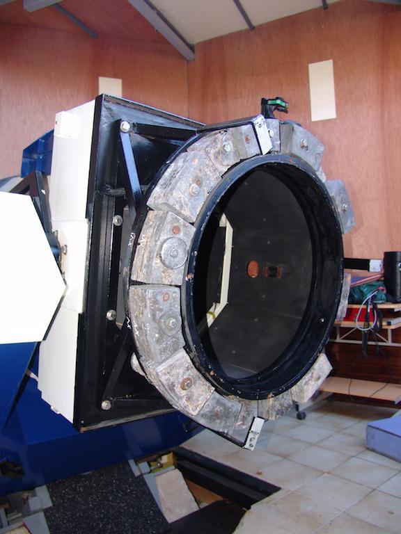 Barillet astatique du T620 mm de l’OAB. Barillet astatique du T620 mm de l’OAB.