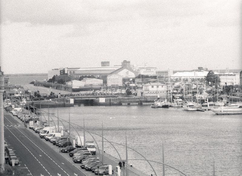 Bassin du commerce + gare maritime de Cherbourg - Argentique B&W