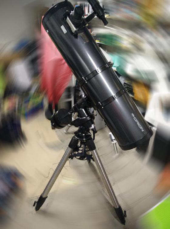 Newton Orion 203/1000 + monture Celestron CG5 advanced GT Newton Orion 203/1000 + monture Celestron CG5 advanced GT