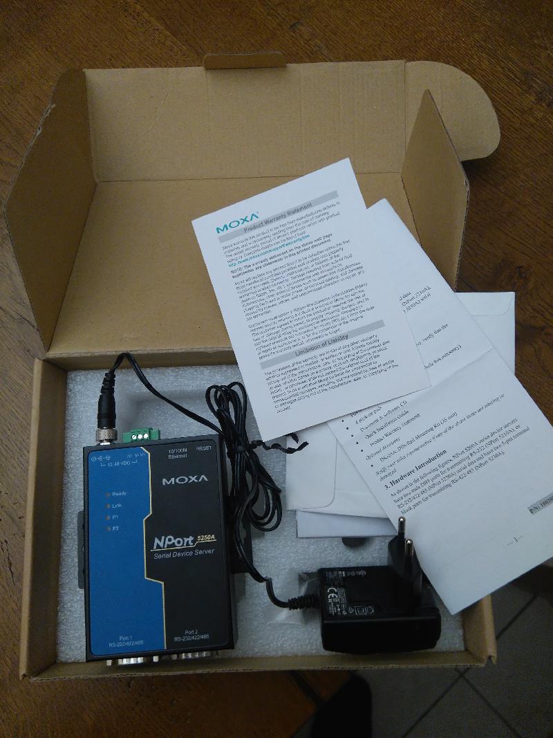 Moxa 5250A serveur de périphérique