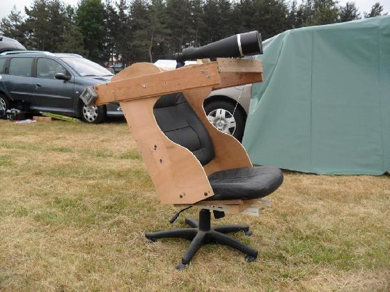 Chaise pivotante pour jumelles....