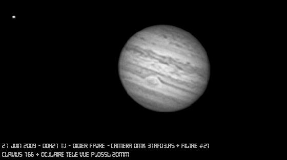 Jupiter, le 27 juillet 2009 à 00h21 TU Jupiter, le 27 juillet 2009 à 00h21 TU