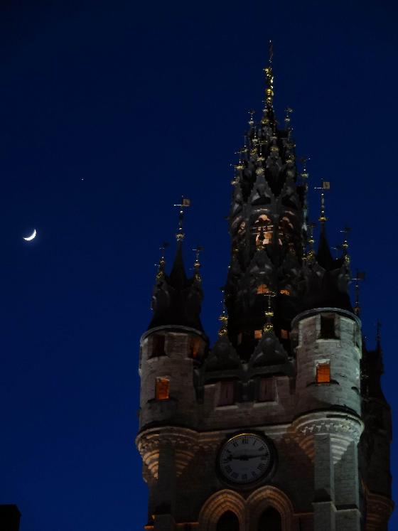Rapprochement Lune + Jupiter + Béfroi de Douai