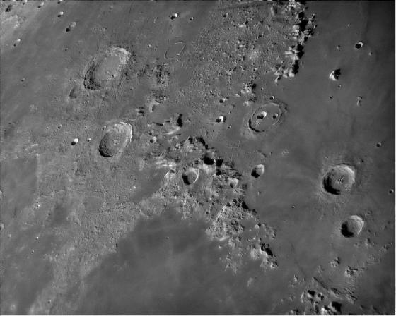 lune251209d lune251209d