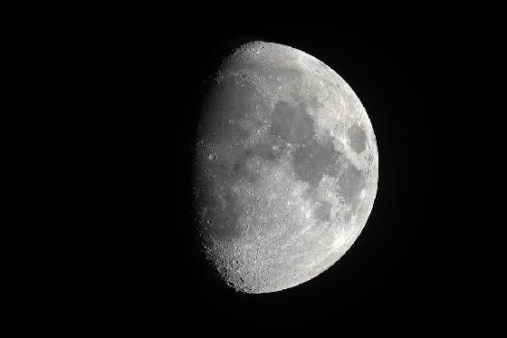 Lune 24.04.2010 Lune 24.04.2010
