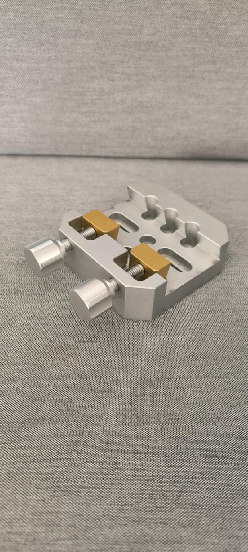 Platine femelle Premium format Vixen à double serrage