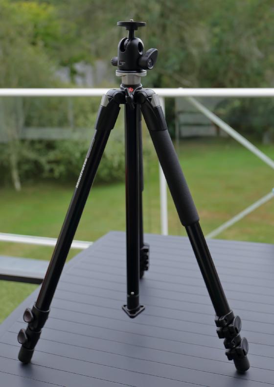 Trépied MANFROTTO + rotule