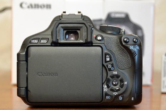 Boîtier CANON EOS 600D