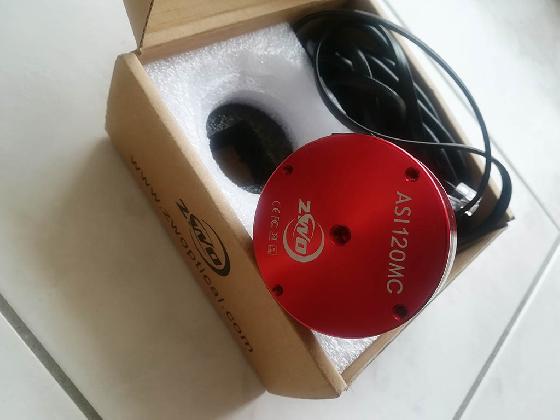 Caméra ZWO ASI 120 MC Color