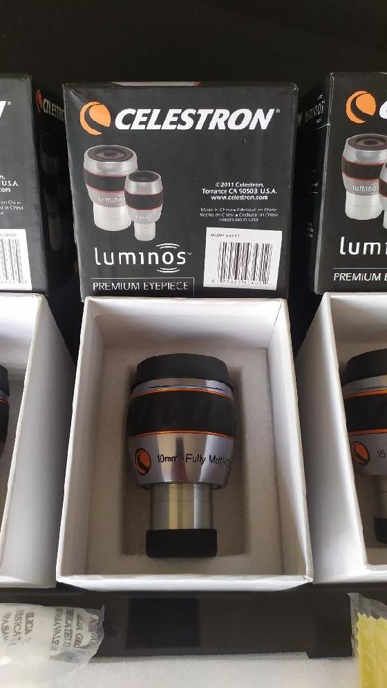 Oculaires Célestron 82°