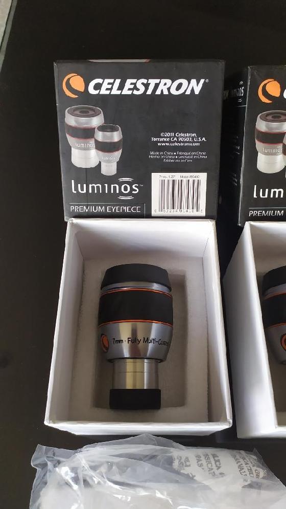 Oculaires Célestron 82°