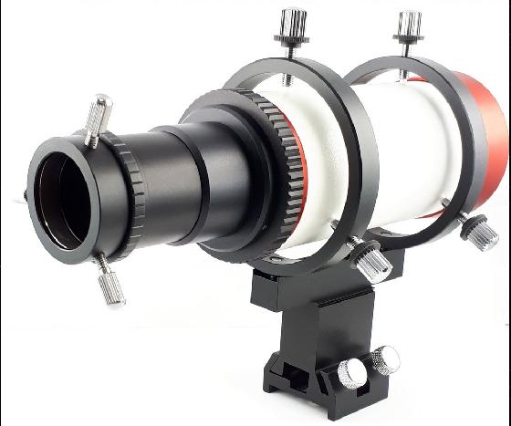 Lunette guide Altair Astro 60-225