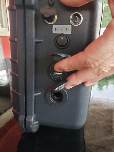 Valise batterie lithium 105Ah 12v